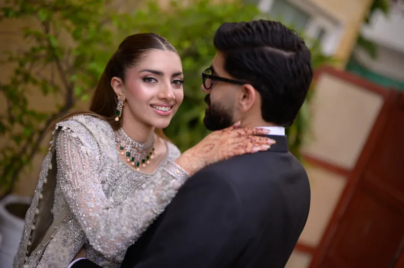 Dramatic evening wedding portrait outdoors, wedding photography in Islamabad by Arsalan Asad